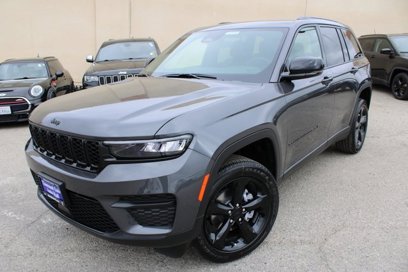 New 2025 Jeep Grand Cherokee Altitude
