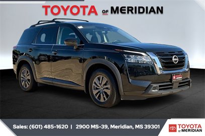 Used 2022 Nissan Pathfinder SV