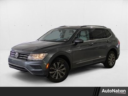 Used 2018 Volkswagen Tiguan SE w/ Panoramic Sunroof Package