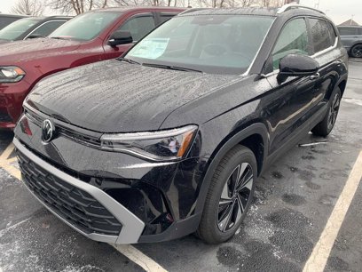 New 2025 Volkswagen Taos SE