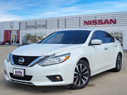 Certified 2017 Nissan Altima 2.5 SV w/ Convenience Package
