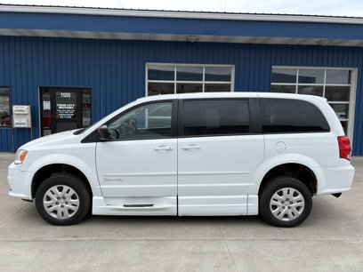 Used 2017 Dodge Grand Caravan SE w/ Power Window Group