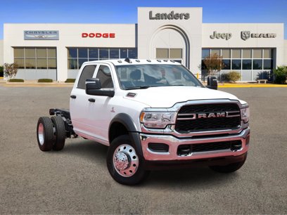 New 2024 RAM 5500 Tradesman w/ Chrome Appearance Group