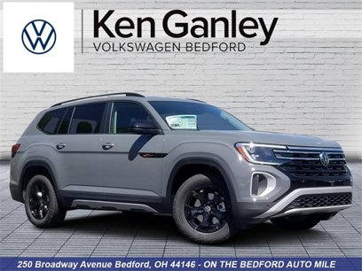 New 2025 Volkswagen Atlas Peak Edition SE