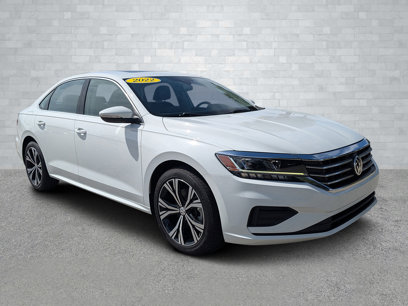 Used 2022 Volkswagen Passat 2.0T SE