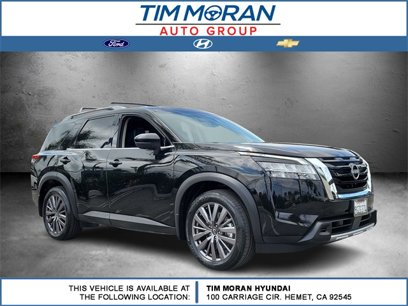 Used 2023 Nissan Pathfinder SL w/ SL Premium Package