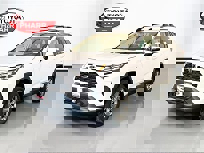 New 2025 Toyota RAV4 XLE