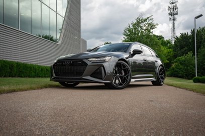 New 2025 Audi RS 6 performance