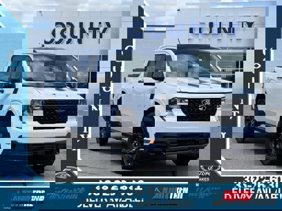 New 2025 Ford Maverick XLT w/ Black Appearance Package