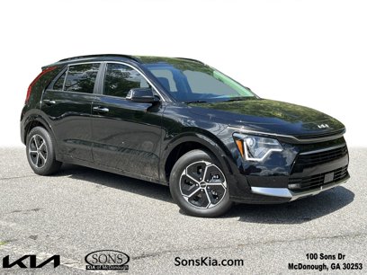 New 2025 Kia Niro SX