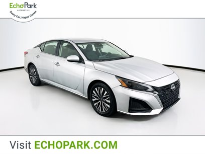 Used 2023 Nissan Altima 2.5 SV