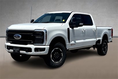 New 2025 Ford F250 Platinum w/ Tremor Off-Road Package