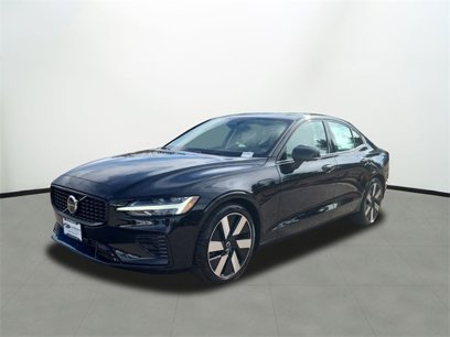 New 2025 Volvo S60 T8 Plus w/ Climate Package