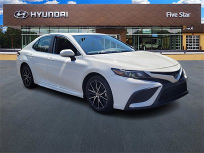 Used 2021 Toyota Camry SE