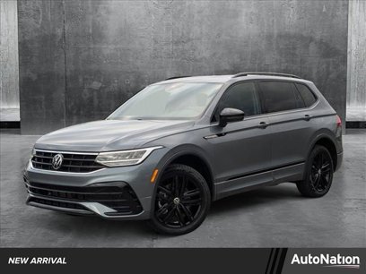 Used 2022 Volkswagen Tiguan SE R-Line
