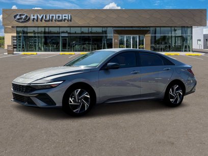 New 2025 Hyundai Elantra SEL