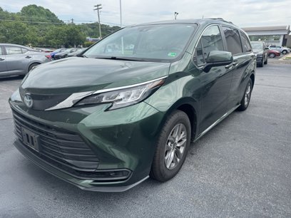 Used 2022 Toyota Sienna LE