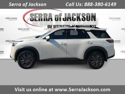 Used 2024 Nissan Pathfinder SV