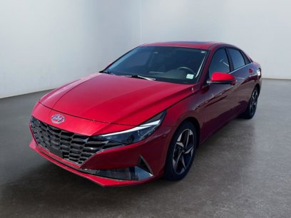 Certified 2022 Hyundai Elantra Limited w/ Preferred Accessory Package