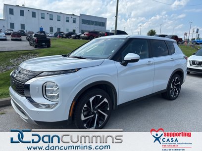 Used 2024 Mitsubishi Outlander SE