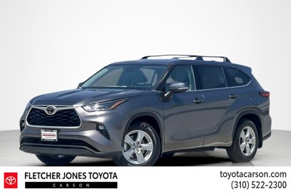 Used 2021 Toyota Highlander LE