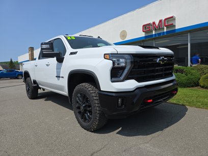 New 2025 Chevrolet Silverado 2500 LT w/ Trail Boss Package
