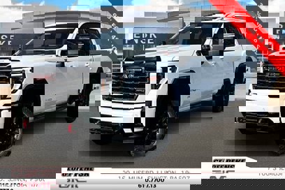 New 2025 GMC Sierra 2500 AT4 w/ AT4 Premium Plus Package