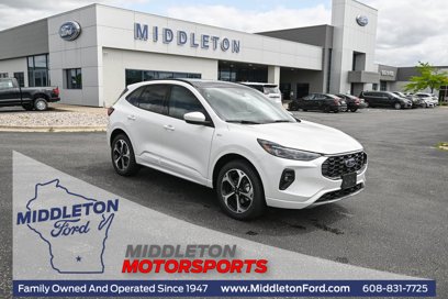 New 2025 Ford Escape ST-Line Elite w/ Class II Trailer Tow Package