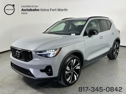 Used 2025 Volvo XC40 B5 Plus