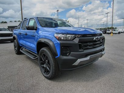 New 2025 Chevrolet Colorado Trail Boss w/ Midnight Edition
