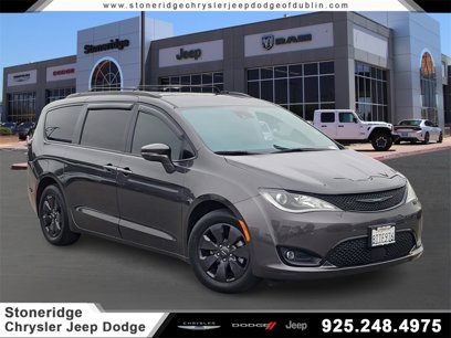 Used 2020 Chrysler Pacifica Limited w/ Advanced Safetytec Group