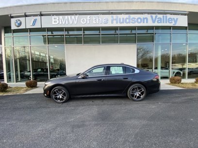 New 2024 BMW i5 eDrive40i w/ Convenience Package
