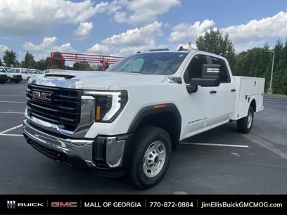 New 2024 GMC Sierra 2500 Pro w/ Convenience Package