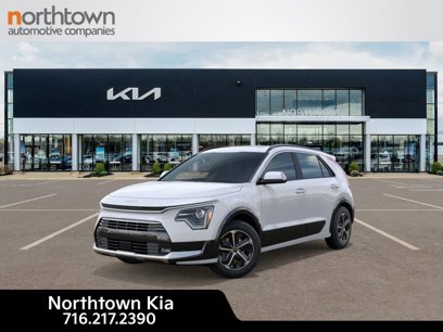 New 2025 Kia Niro SX