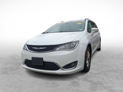 Used 2018 Chrysler Pacifica Touring-L
