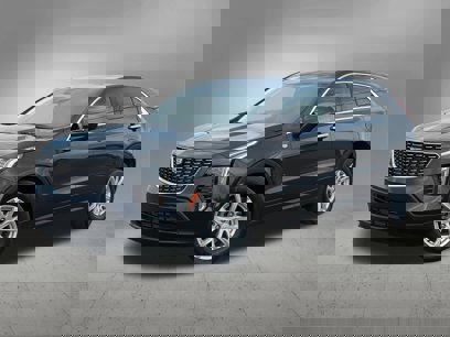Certified 2022 Cadillac XT4 Luxury w/ Cold Weather Package