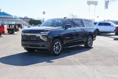 New 2025 Chevrolet Suburban LT w/ Comfort Package