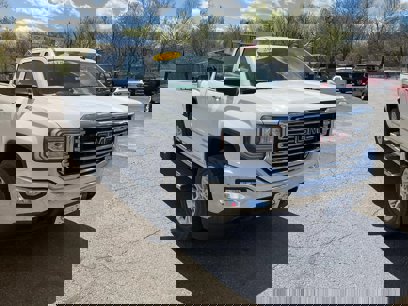 Used 2018 GMC Sierra 1500 SLT w/ SLT Premium Package