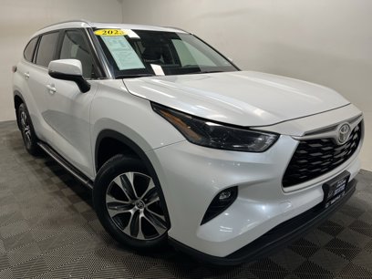 Used 2023 Toyota Highlander XLE