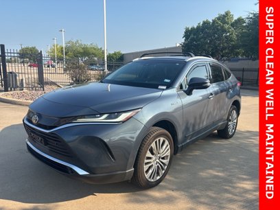 Used 2021 Toyota Venza XLE w/ Softex Package