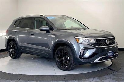 Certified 2022 Volkswagen Taos SE w/ IQ.Drive SE Package