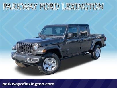Used 2023 Jeep Gladiator Sport
