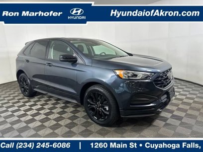 Used 2022 Ford Edge SE w/ Black Appearance Package