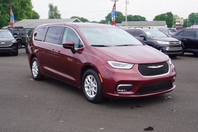 Used 2023 Chrysler Pacifica Touring-L