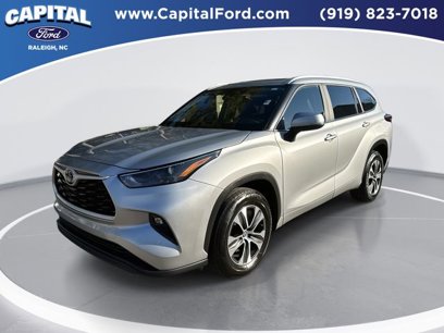 Used 2023 Toyota Highlander XLE