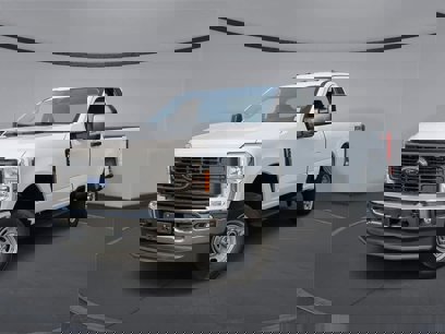 New 2025 Ford F250 XLT w/ FX4 Off-Road Package
