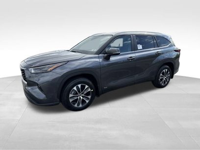 New 2025 Toyota Highlander XLE