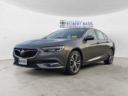 Used 2018 Buick Regal Essence w/ Driver Confidence Package #1