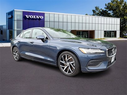 Used 2019 Volvo S60 T6 Momentum w/ Premium Package