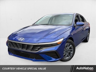 New 2024 Hyundai Elantra Blue